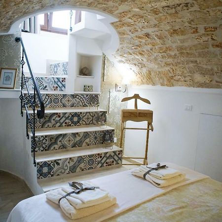 HOME 5 - Giù in Dimora Putignano Extérieur photo