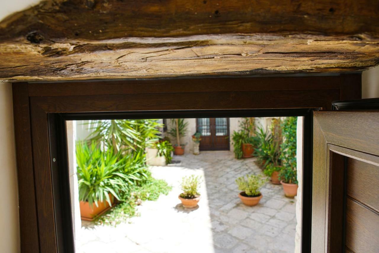 HOME 5 - Giù in Dimora Putignano Extérieur photo