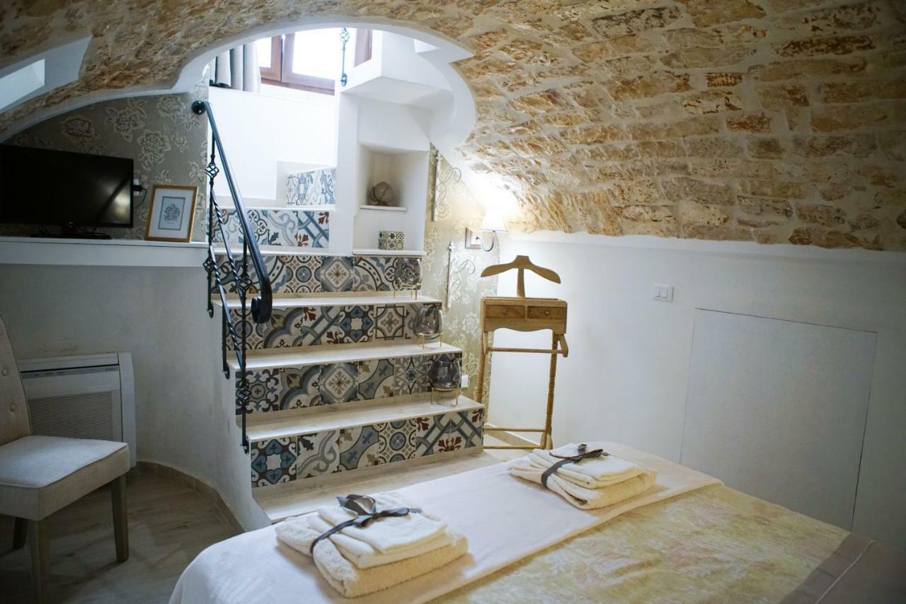 HOME 5 - Giù in Dimora Putignano Extérieur photo