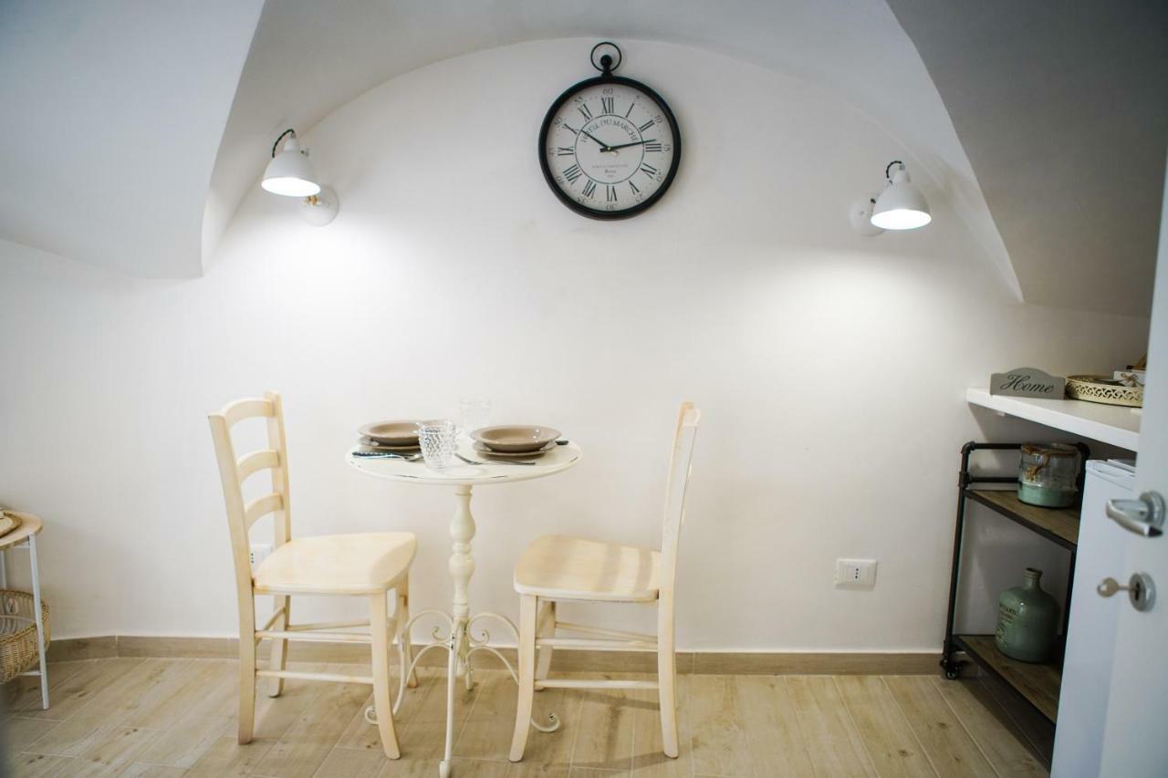 HOME 5 - Giù in Dimora Putignano Extérieur photo
