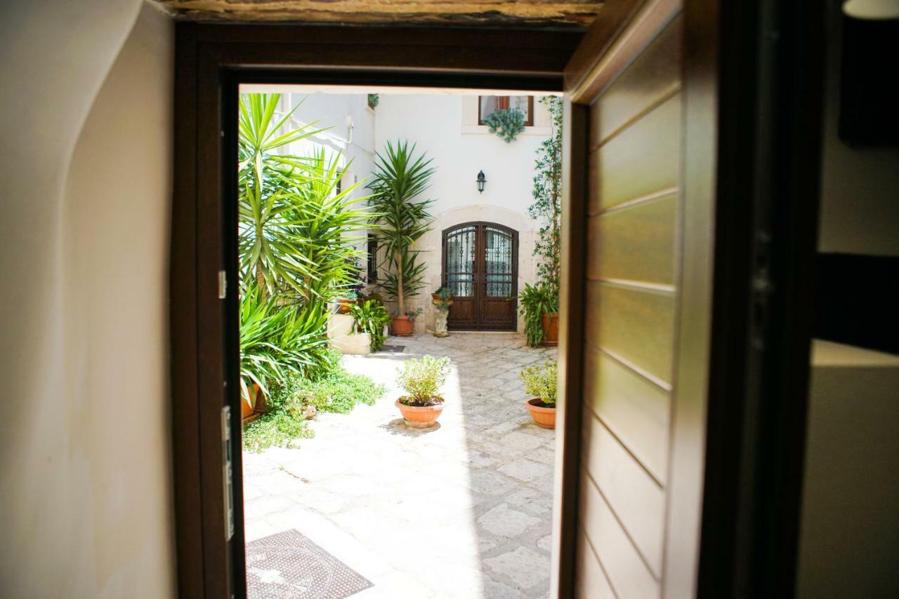 HOME 5 - Giù in Dimora Putignano Extérieur photo
