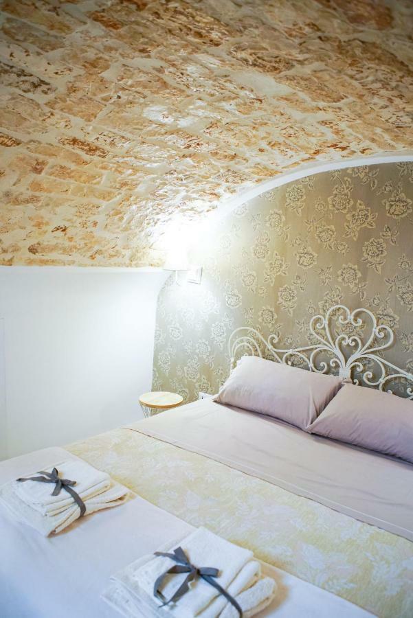 HOME 5 - Giù in Dimora Putignano Extérieur photo