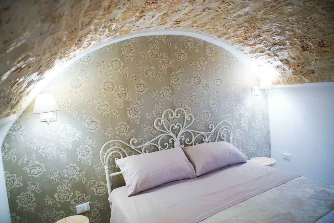 HOME 5 - Giù in Dimora Putignano Extérieur photo
