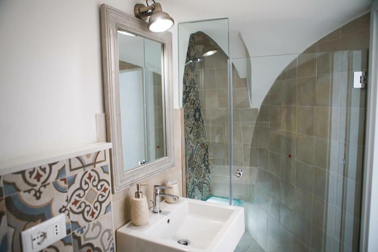 HOME 5 - Giù in Dimora Putignano Extérieur photo