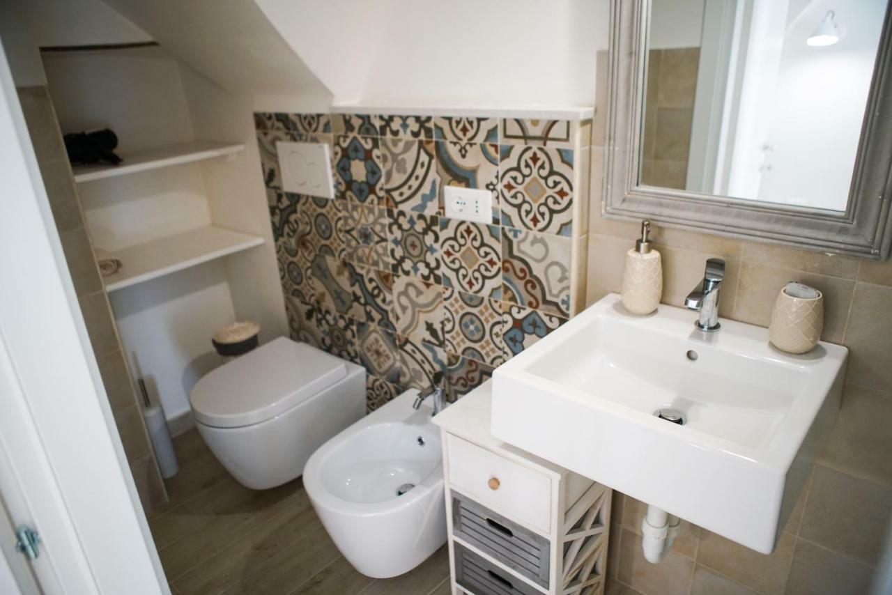 HOME 5 - Giù in Dimora Putignano Extérieur photo